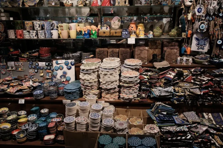 Best Food Souvenirs to Bring Home From Trips
