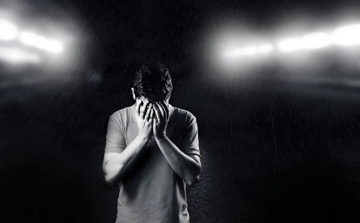 Sad Shayari😭 Life 2 Line: Meaning, Examples, and How to Use It